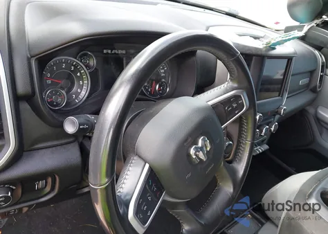 2021 Ram 1500 Big Horn/Lone Star из США, поврежденный, VIN 1C6SRFFT7MN504127